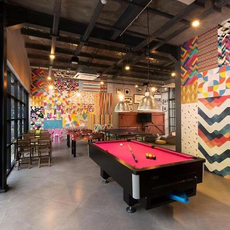 The Social House - Coliving & Hostel - Previously Known As Nomad Hostel Jakarta Exterior photo